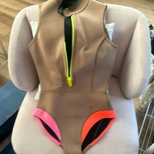 Cynthia Rowley. Wetsuit one piece sleeveless